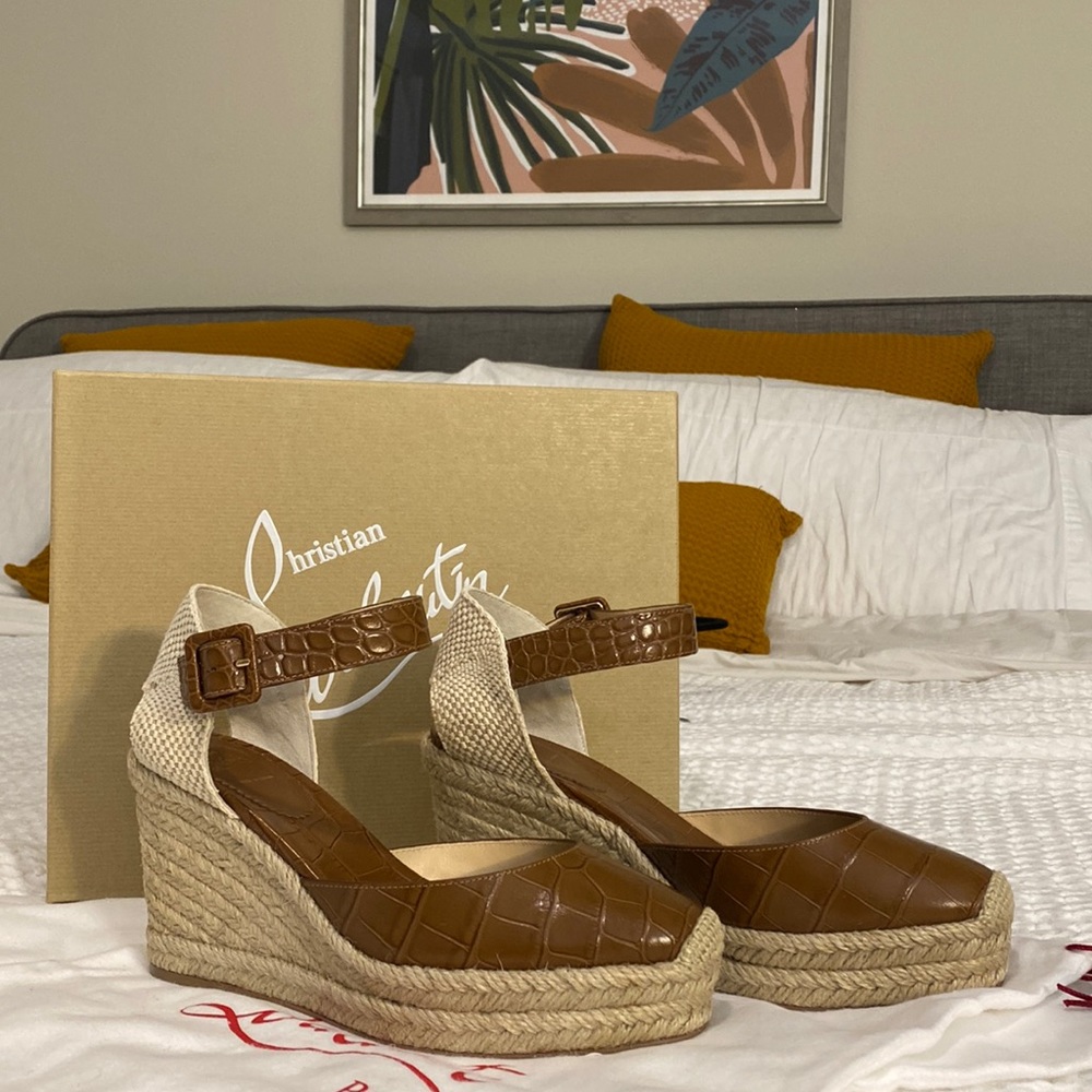 Christian Louboutin- Croc Wedges, Ameliana in Biscotto, Sz 37